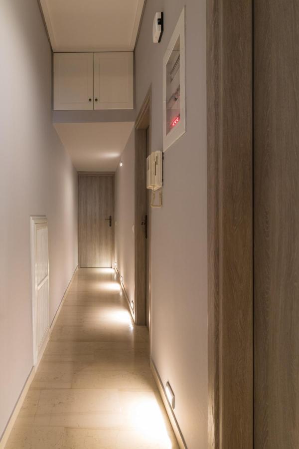 Comfortable And Spacious 2 Bdr Apt เอเธนส์ ภายนอก รูปภาพ